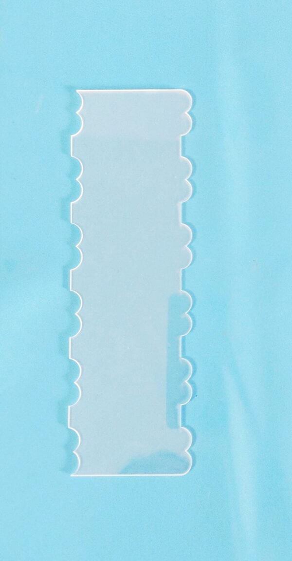 Zigzag transparent scrapper