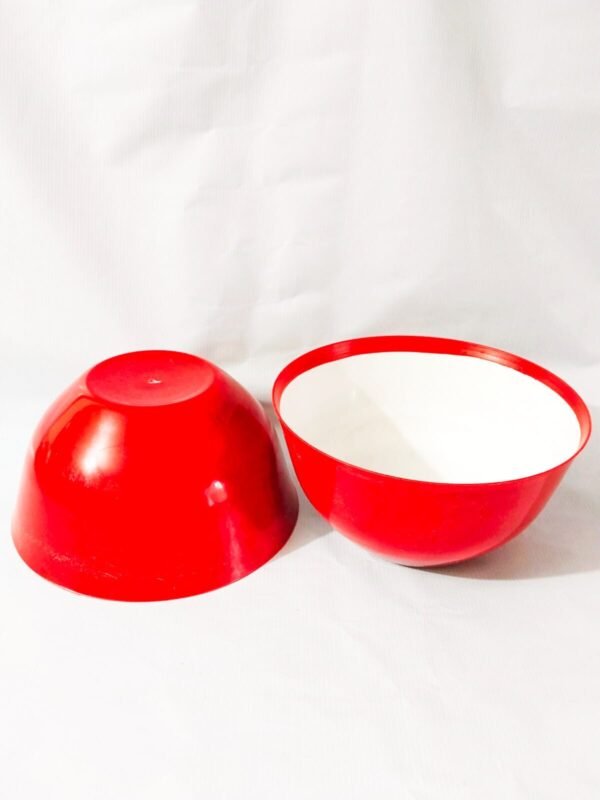 Medium mixing bowl