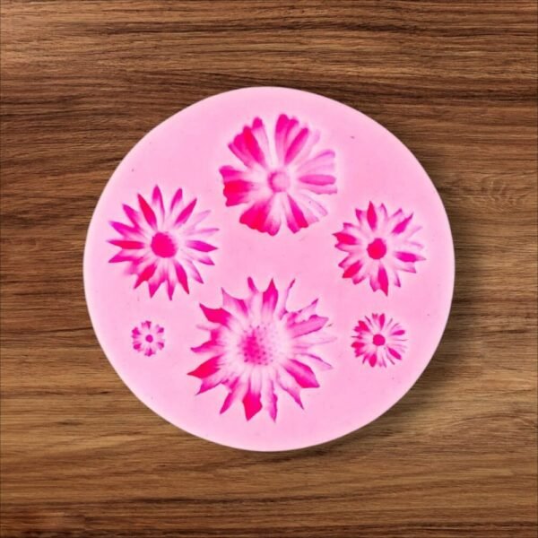 WhatsApp Image 2025-07-27 at 01.18.15_0bc94b8a Silicon sunflower mold